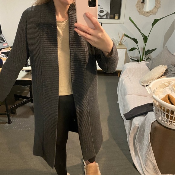 🌻Long Line Charcoal Cardigan- Glassons - Picture 2 of 5